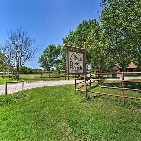 Texas Cabin On 130 Acres Walk To Lake Ray Roberts Collinsville Dış mekan fotoğraf