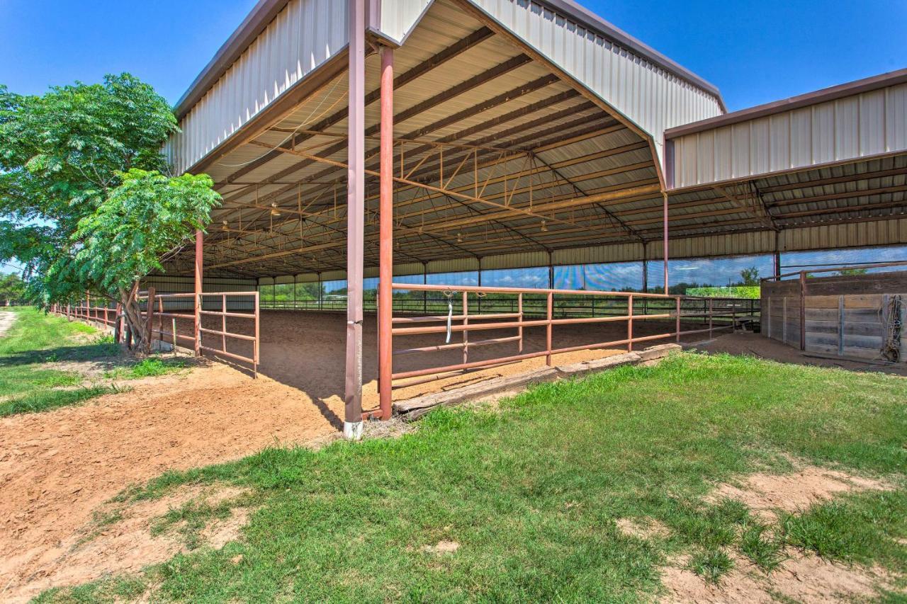 Texas Cabin On 130 Acres Walk To Lake Ray Roberts Collinsville Dış mekan fotoğraf